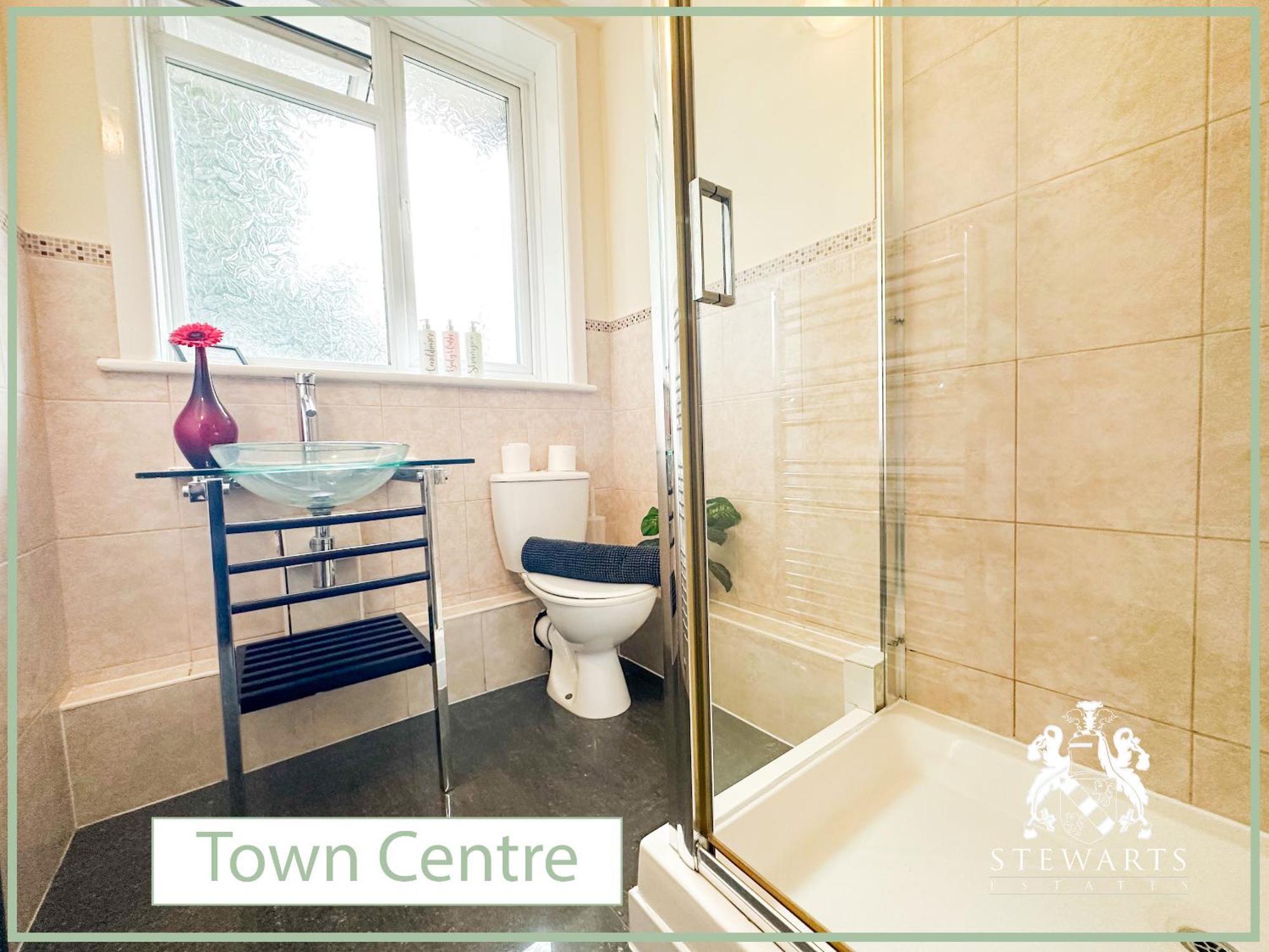 Town Centre Apartment Sleeps 9 본머스 외부 사진