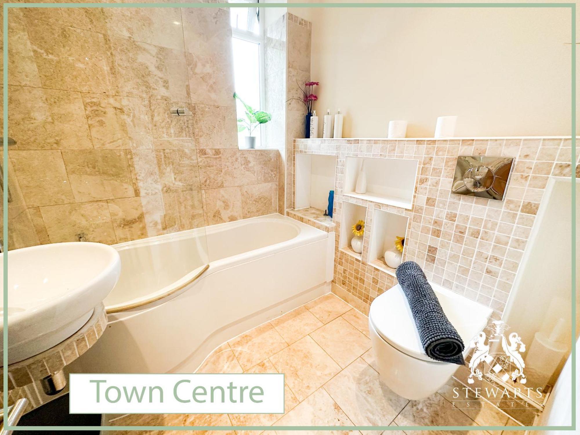 Town Centre Apartment Sleeps 9 본머스 외부 사진